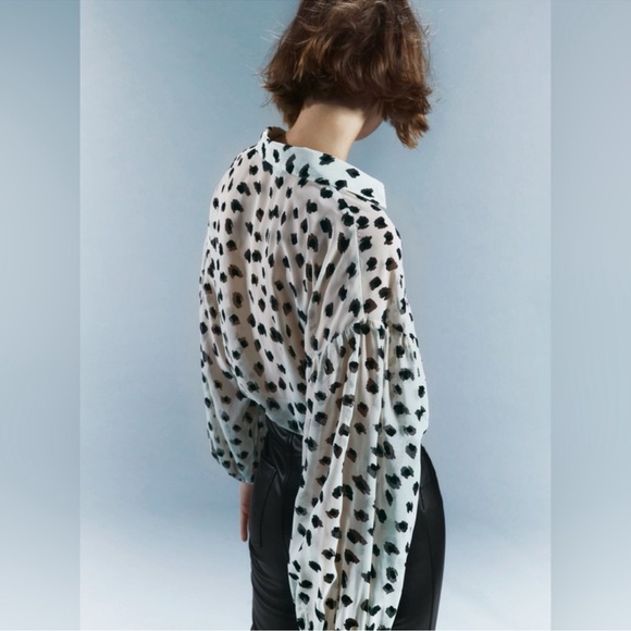 Zara Black and White Button Down Shirt - Picture 3 of 16